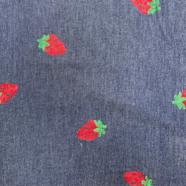 TISSU JEANS BRODE FRAISES