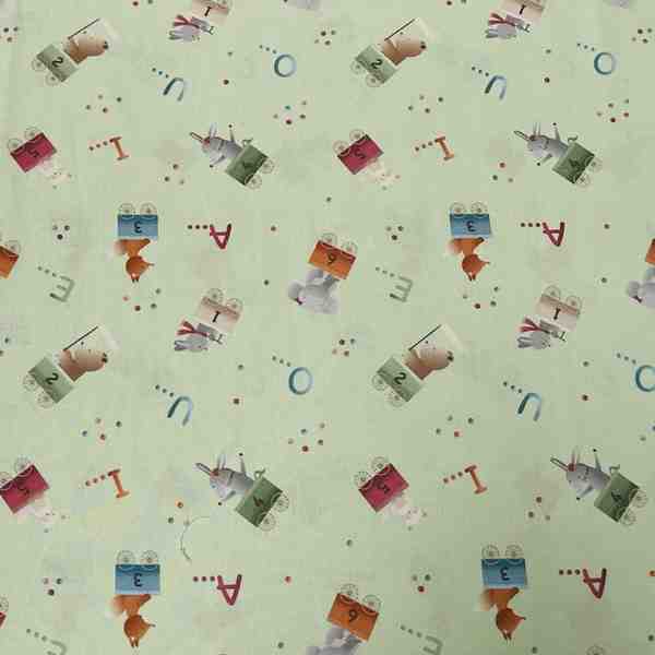 TISSU COTON ALPHABET DES ANIMAUX FOND VERT
