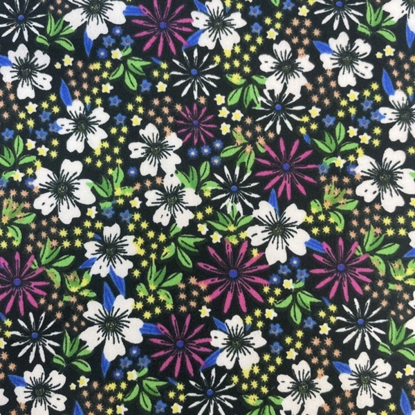 COUPON  POLYESTER FLEUR BLANCHE VERTE 1M50 X 1M40