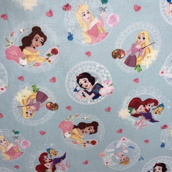 TISSU DISNEY PRINCESSES COTON FOND BLEU