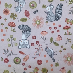 TISSU COTON ANIMAUX DE LA FORET FOND ROSE
