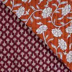 MATELASSÉ  MOTIFS FLORAUX TERRACOTTA PRUNE
