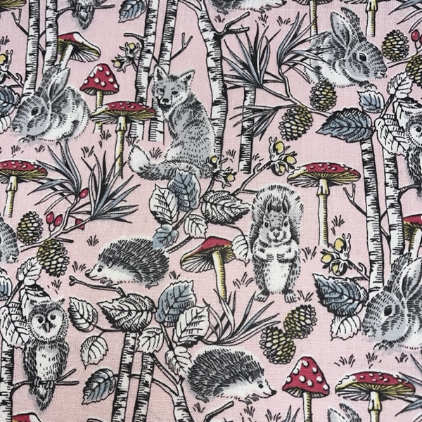 TISSU COTON IMPRME ANIMAUX DE LA FORET ROSE 