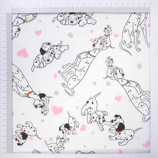 TISSU DISNEY LES DALMATIENS COEUR ROSE