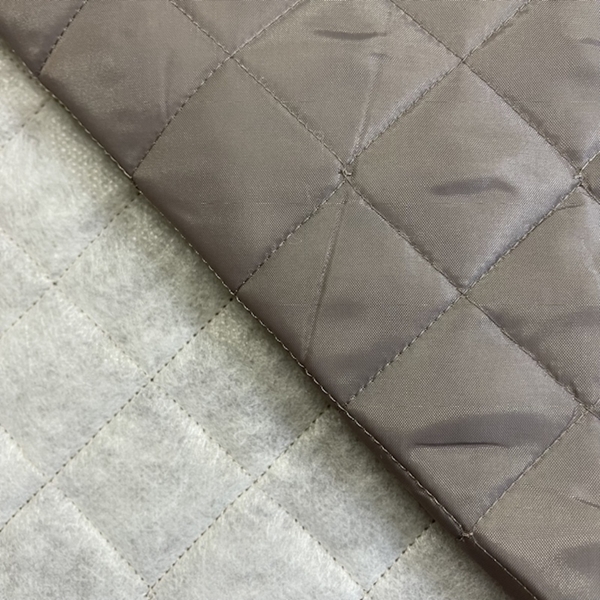 TISSU MATELASSE POUR DOUBLURE TAUPE 